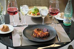 1881 Madrid Ventas Hotel