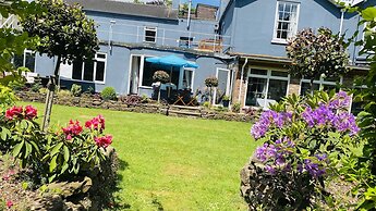 Stone House Hotel