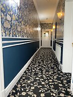 Stone House Hotel