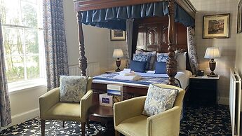 Stone House Hotel