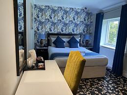 Stone House Hotel