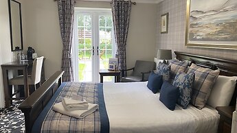Stone House Hotel