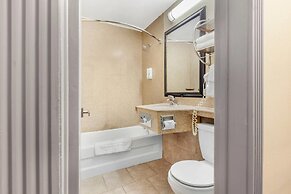 Quality Inn Toronto Airport