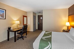 Quality Inn Toronto Airport