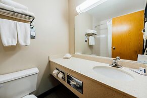 Super 8 by Wyndham Grande Prairie