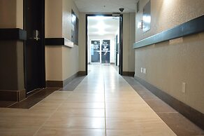 Super 8 by Wyndham Grande Prairie