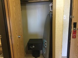 Super 8 by Wyndham Grande Prairie