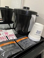 Super 8 by Wyndham Whitecourt