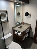 Atlantic Host Hotel, Trademark Collection by Wyndham