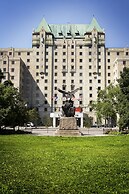 Lord Elgin Hotel