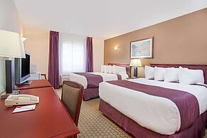 Ramada by Wyndham Red Deer Hotel and Suites