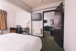 Service Plus Inn and Suites - Grande Prairie