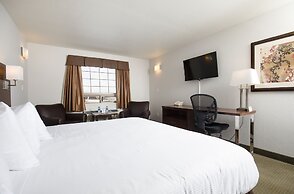 Service Plus Inn and Suites - Grande Prairie