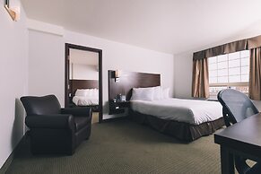 Service Plus Inn and Suites - Grande Prairie