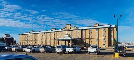 Service Plus Inn and Suites - Grande Prairie