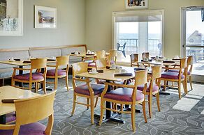 Lakeview Gimli Resort & Conference