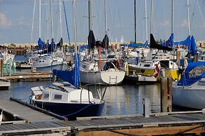 Lakeview Gimli Resort & Conference