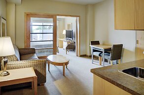 Lakeview Gimli Resort & Conference