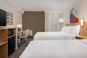Spark by Hilton Toronto Airport