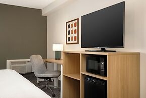 Spark by Hilton Toronto Airport