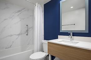 Spark by Hilton Toronto Airport