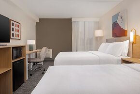 Spark by Hilton Toronto Airport