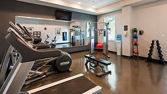 Best Western Plus Winnipeg Airport Hotel