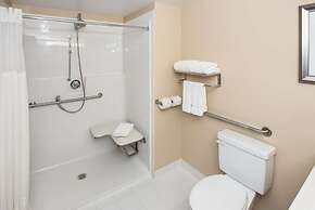 Best Western Plus Winnipeg Airport Hotel
