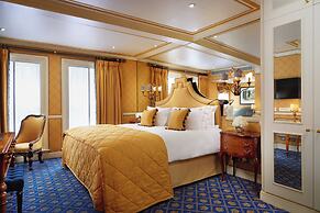 The Rubens at the Palace