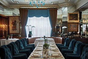 The Rubens at the Palace