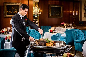 The Rubens at the Palace