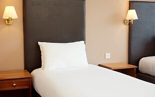 Bear Hotel Havant by Greene King Inns