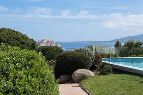 La Villa Calvi