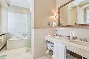 Wald & Schlosshotel Friedrichsruhe