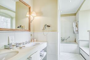 Wald & Schlosshotel Friedrichsruhe