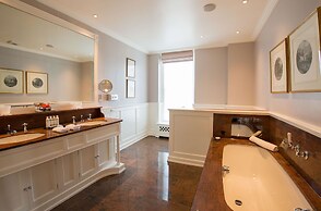 Chewton Glen Hotel & Spa - an Iconic Luxury Hotel