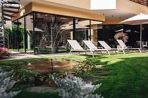 Dominik Alpine City Wellness Hotel