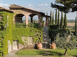 Borgo San Felice Resort