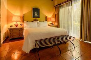 Las Mananitas Hotel Garden Restaurant and Spa