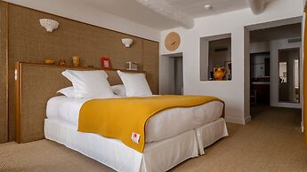 Le Moulin, Lourmarin, a Beaumier Hotel