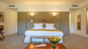 Le Moulin, Lourmarin, a Beaumier Hotel