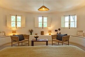 Le Moulin, Lourmarin, a Beaumier Hotel
