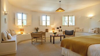 Le Moulin, Lourmarin, a Beaumier Hotel