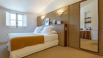 Le Moulin, Lourmarin, a Beaumier Hotel