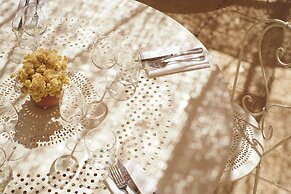Le Moulin, Lourmarin, a Beaumier Hotel