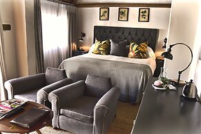 Hunter's Country House