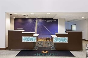 La Quinta Inn & Suites by Wyndham Omaha Airport Downtown