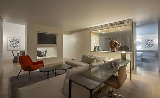 The Morrison Dublin, Curio Collection by Hilton