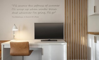 The Morrison Dublin, Curio Collection by Hilton