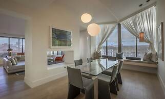 The Morrison Dublin, Curio Collection by Hilton